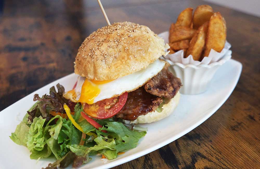 カツオフライサンドイッチ